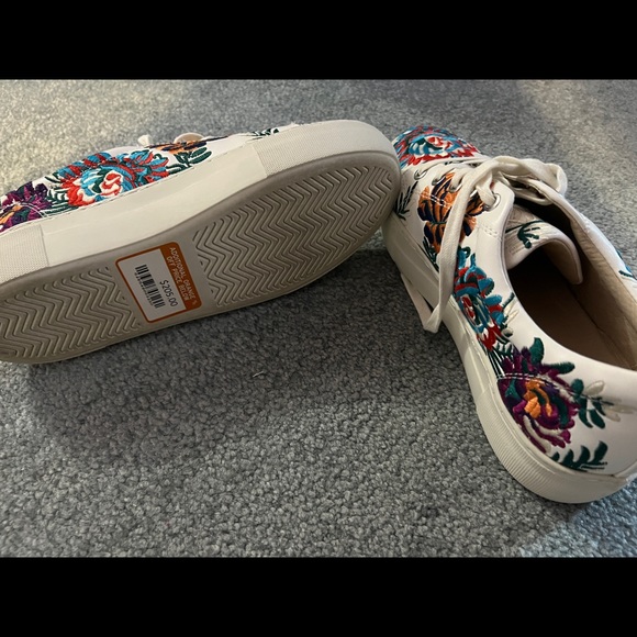 JSlides embroidered sneakers - Picture 1 of 3